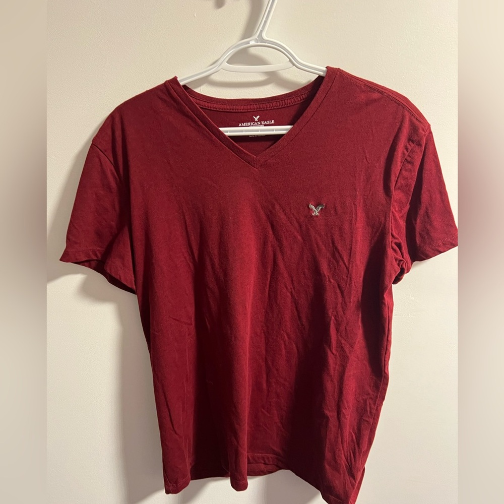 American Eagle tshirt